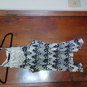 Black and White Floral Lace Blouse, Candie's. XL, Black and White